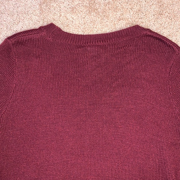 Women’s H&M Maroon Lightweight Knit Sweater - Picture 7 of 7